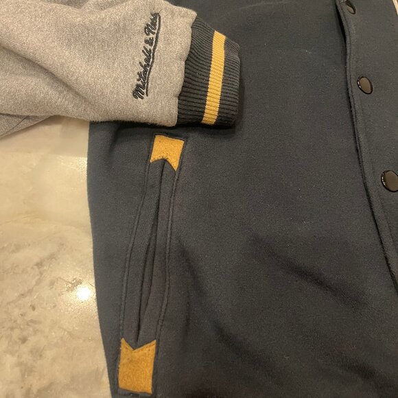 **SOLD** Mitchell & Ness New Orleans Saints Throwback Varsity Jacket - Picture 3 of 6